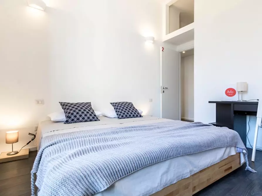 Immagine 2 di Camera in affitto  in Via Giovanni Pezzotti44 a Milano