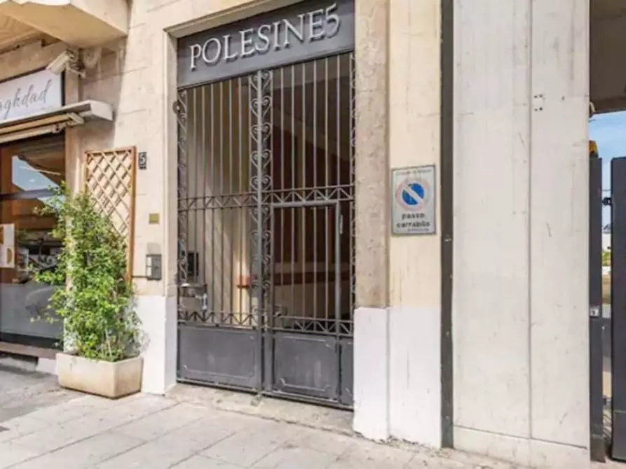 Immagine 15 di Appartamento in affitto  in Via Polesine5 a Milano