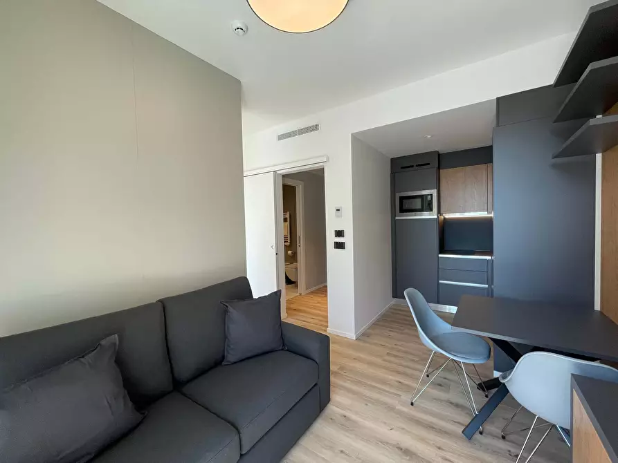 Immagine 2 di Appartamento in affitto  in Viale Monza137 a Milano