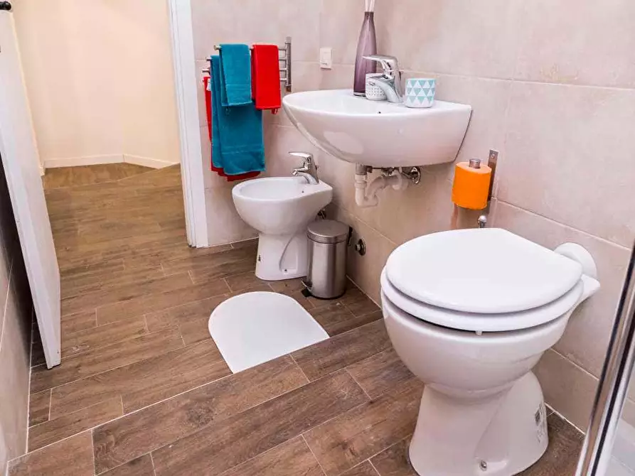 Immagine 46 di Camera in affitto  in Via Antonio Canova25 a Milano