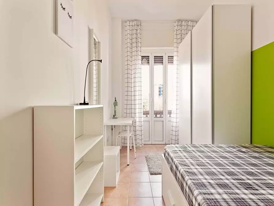 Immagine 3 di Camera in affitto  in Via Pantigliate6 a Milano