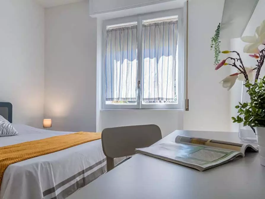 Immagine 6 di Camera in affitto  in Via Maniago2 a Milano