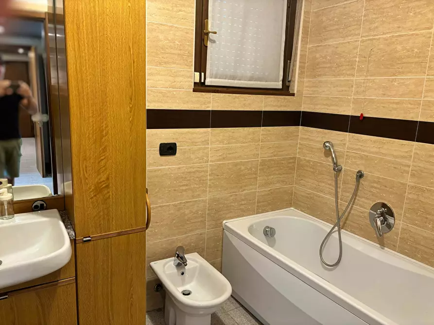 Immagine 12 di Camera in affitto  in Via Circonvallazione a Buccinasco