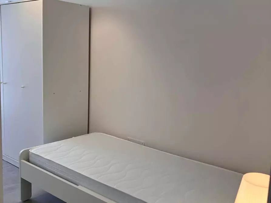 Immagine 4 di Camera in affitto  in Via Enrico Fermi3 a Bologna