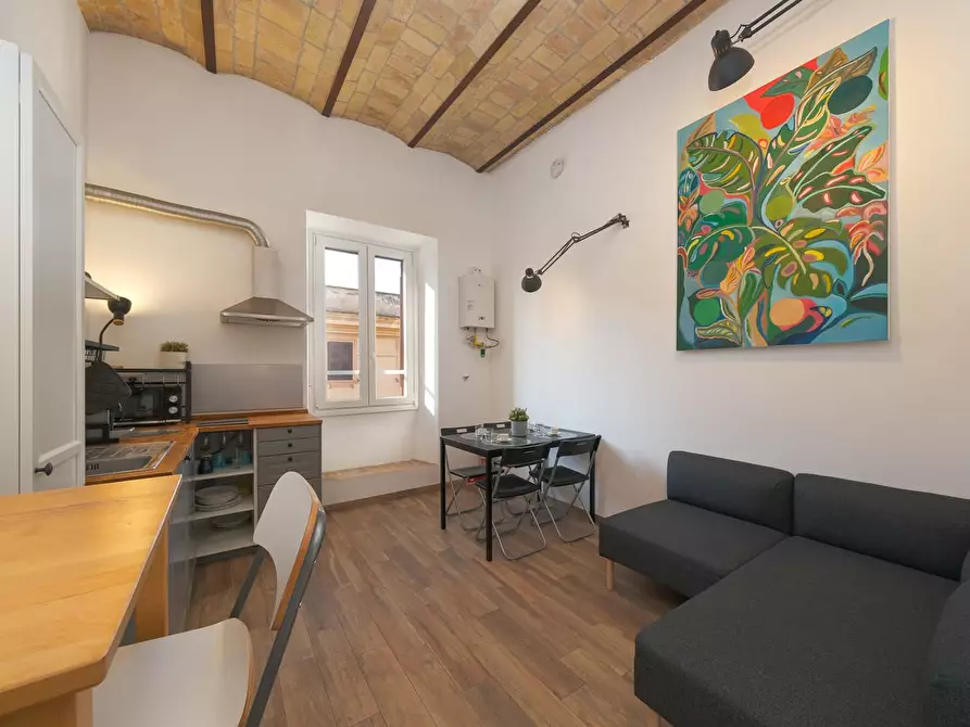 Immagine 1 di Appartamento in affitto  in Via del Commercio12 a Roma