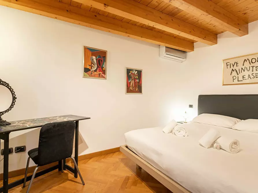 Immagine 21 di Appartamento in affitto  in Viale Lunigiana20 a Milano
