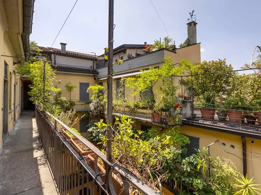 Immagine 31 di Appartamento in affitto  in Via Bramante1 a Milano