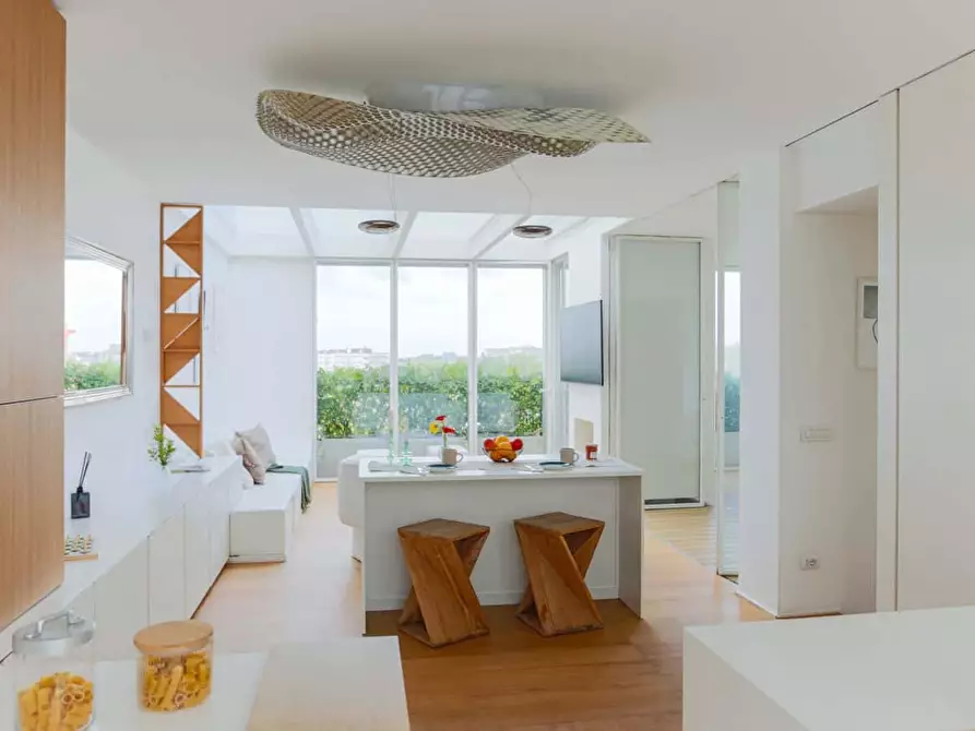 Immagine 25 di Appartamento in affitto  in Viale Cassala59 a Milano