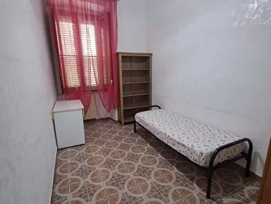 Immagine 2 di Camera in affitto  in Via Monte Sabotino16 a Foggia