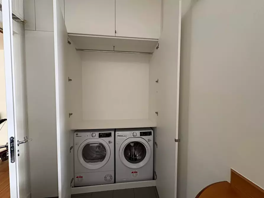 Immagine 18 di Appartamento in affitto  in Viale Elvezia12 a Milano