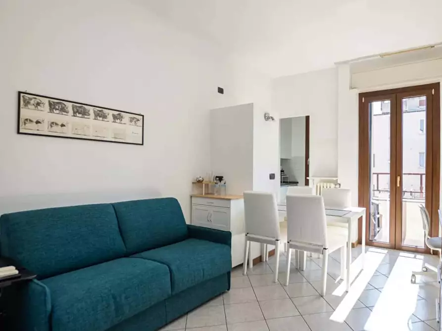 Immagine 2 di Appartamento in affitto  in Via Cadibona16 a Milano