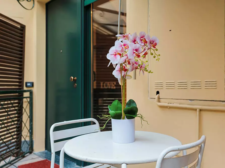 Immagine 39 di Appartamento in affitto  in Via Coluccio Salutati a Milano