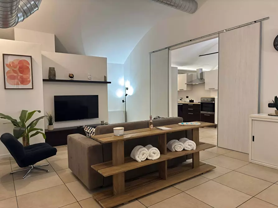 Immagine 8 di Appartamento in affitto  in Via Giuseppe Brambilla9 a Como