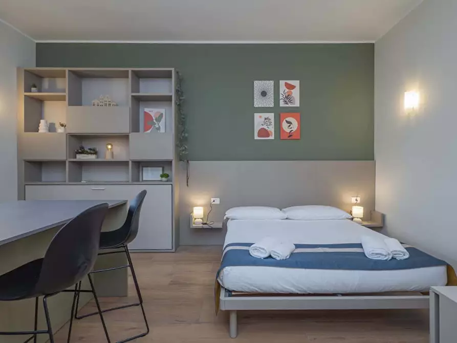 Immagine 2 di Appartamento in affitto  in Via Alfonso Capecelatro81 a Milano