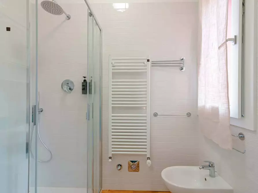 Immagine 14 di Appartamento in affitto  in Via Mascarella86 a Bologna