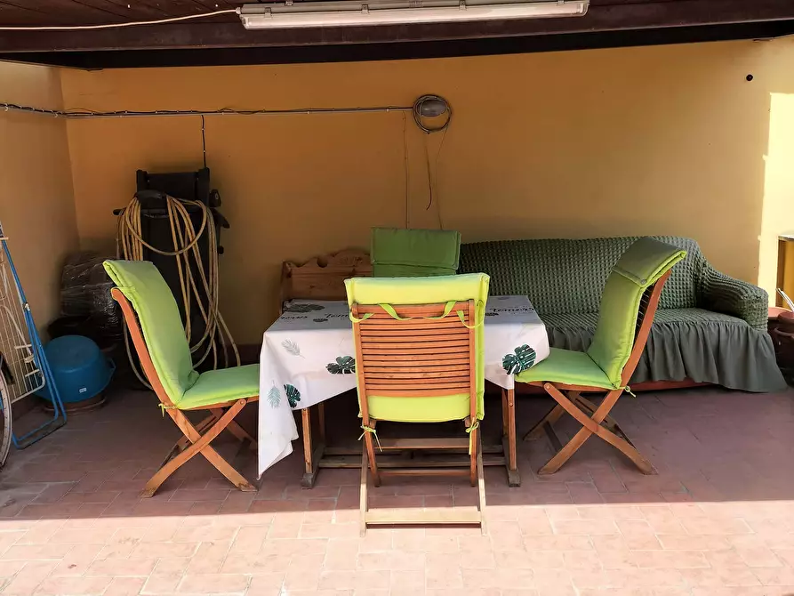Immagine 3 di Appartamento in affitto  in Via Acquaroni103 a Roma