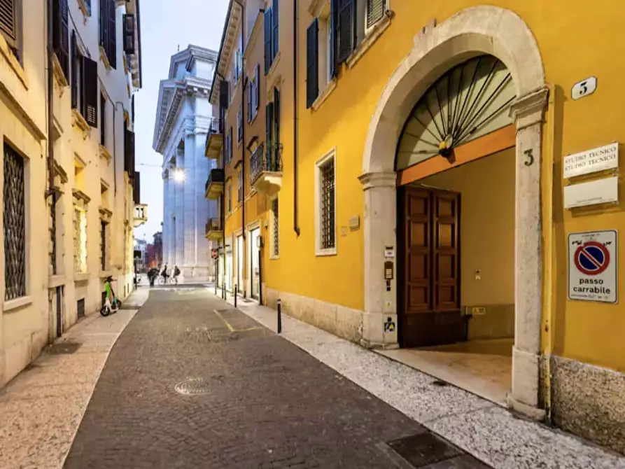 Immagine 22 di Appartamento in affitto  in Via San Nicolò3 a Verona