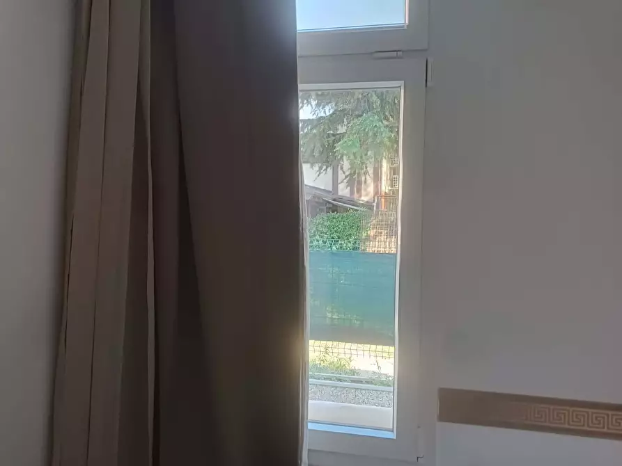 Immagine 4 di Camera in affitto  in Via Castellammare13 a Milano