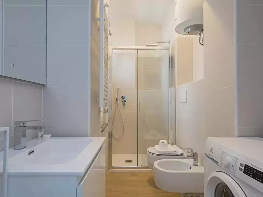 Immagine 14 di Appartamento in affitto  in Via Accademia53 a Milano