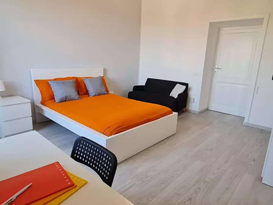 Immagine 2 di Camera in affitto  in Via Ostiense343 a Roma