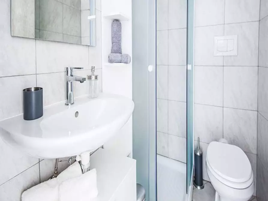 Immagine 15 di Camera in affitto  in Via Paolo Bassi25 a Milano