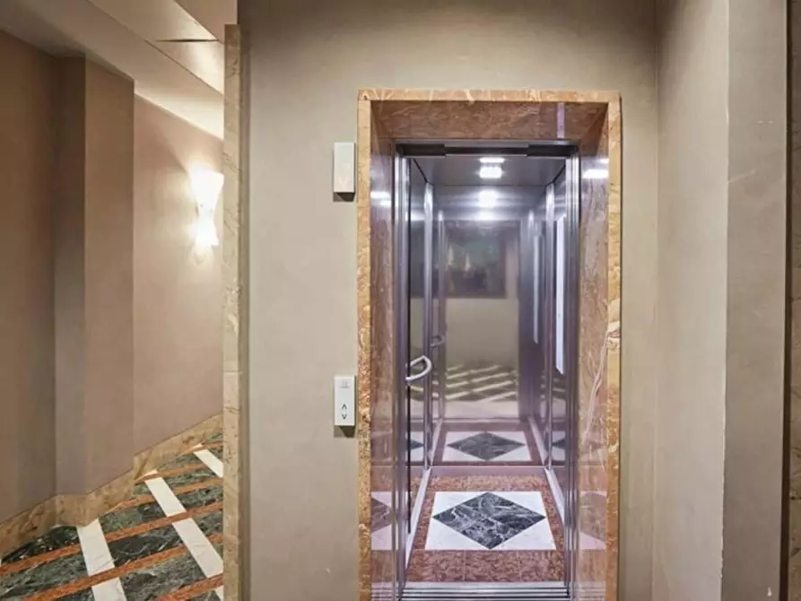 Immagine 10 di Appartamento in affitto  in Piazza Santa Maria Beltrade1 a Milano