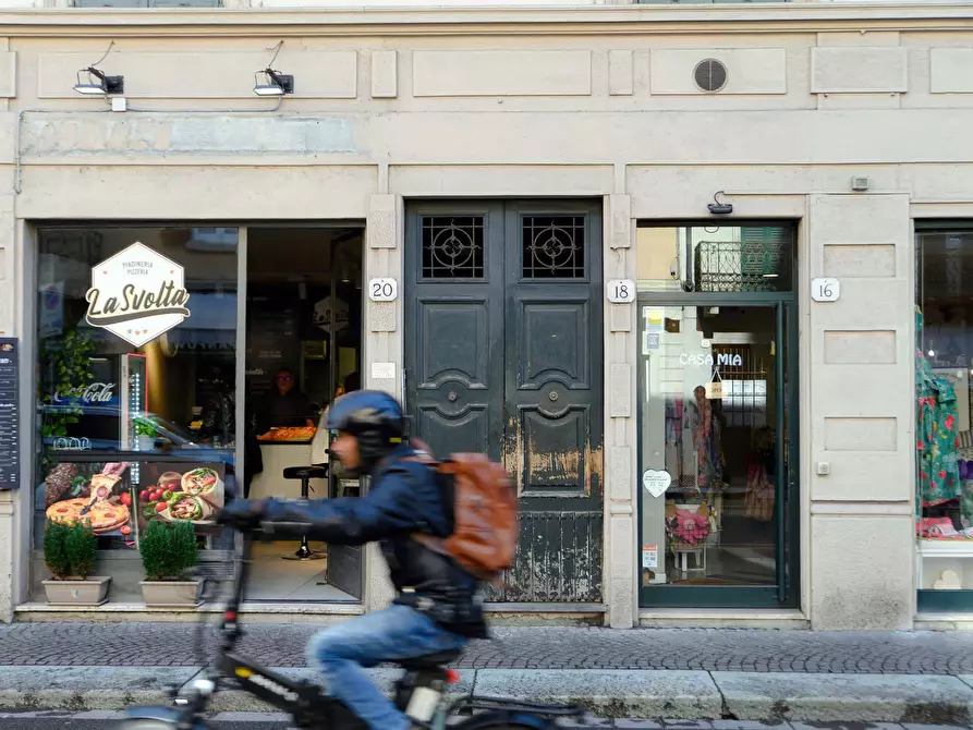 Immagine 20 di Appartamento in affitto  in Via Milano18 a Como