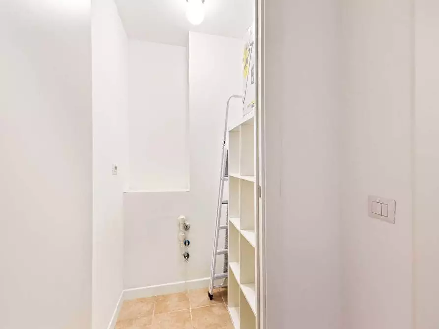 Immagine 14 di Camera in affitto  in Via Pantigliate6 a Milano