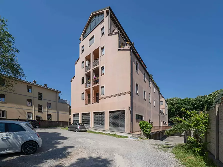 Immagine 33 di Appartamento in affitto  in Viale Ippolito Nievo17 a Busto Arsizio