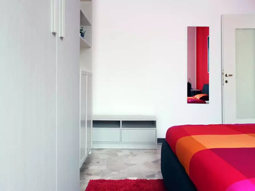 Immagine 5 di Camera in affitto  in Via Salvatore Barzilai5 a Milano