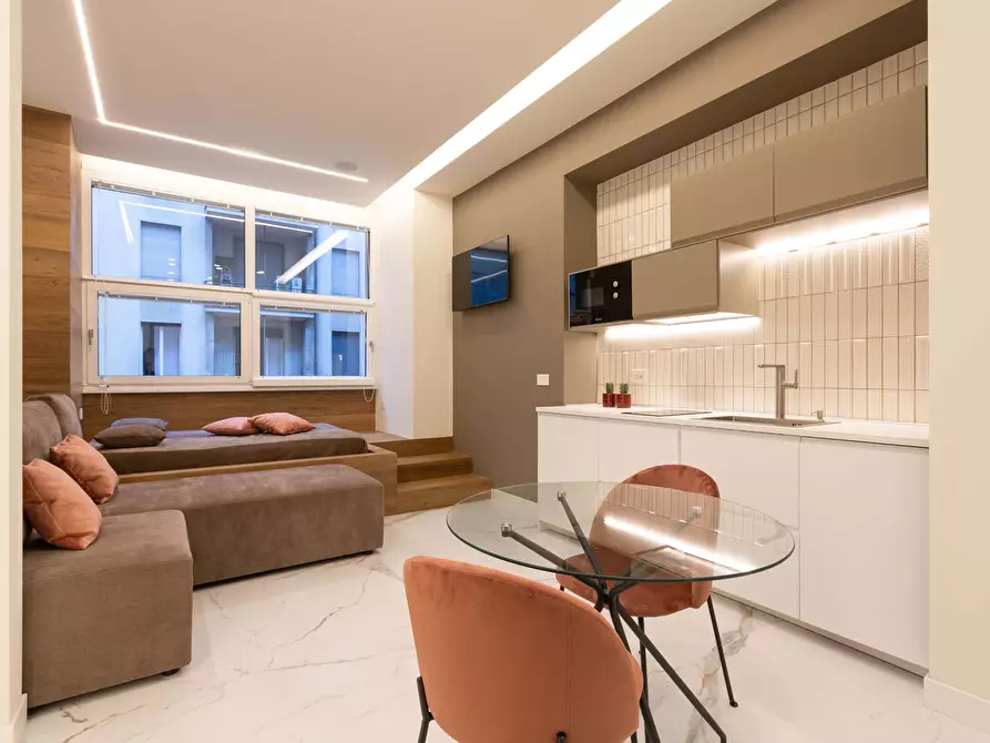 Immagine 2 di Appartamento in affitto  in Via Francesco Daverio6 a Milano