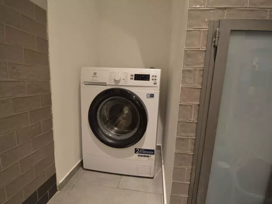 Immagine 37 di Appartamento in affitto  in Via Casilina3 a Roma