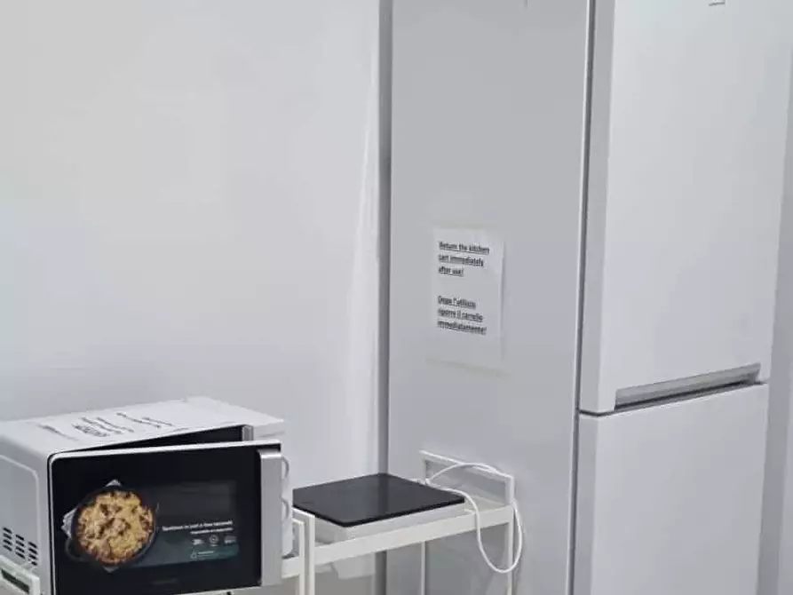 Immagine 10 di Camera in affitto  in Via dei Tribunali268 a Napoli