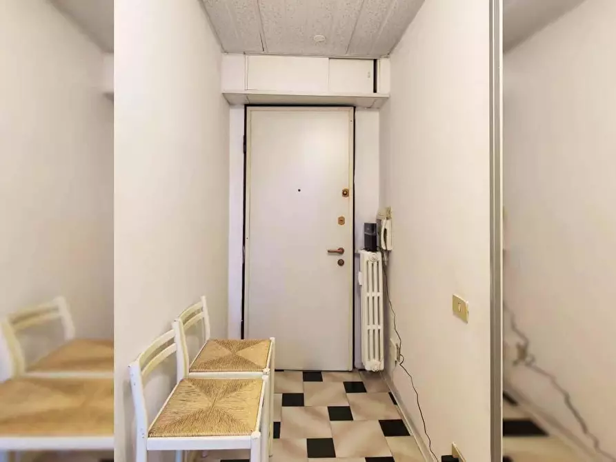 Immagine 13 di Camera in affitto  in Via Monzambano a Milano