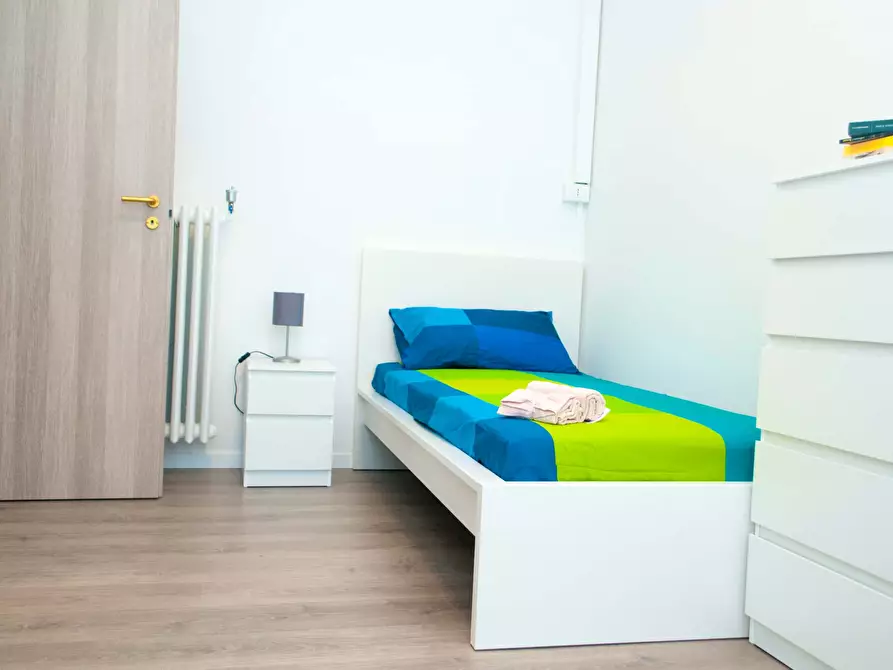 Immagine 2 di Camera in affitto  in Via Aldo Barbaro15 a Torino