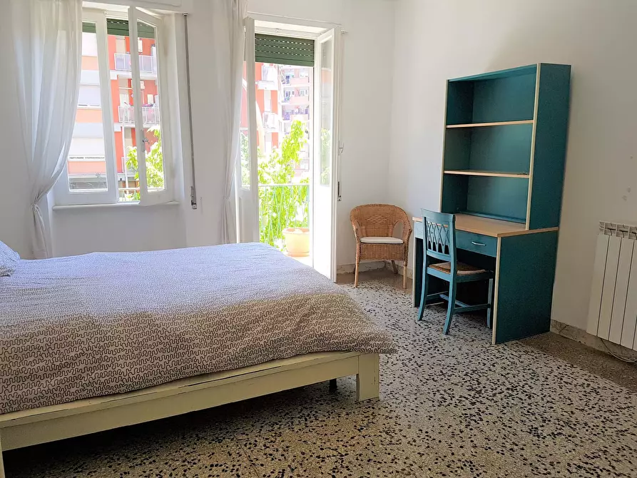 Immagine 2 di Camera in affitto  in Via delle Cave17 a Roma