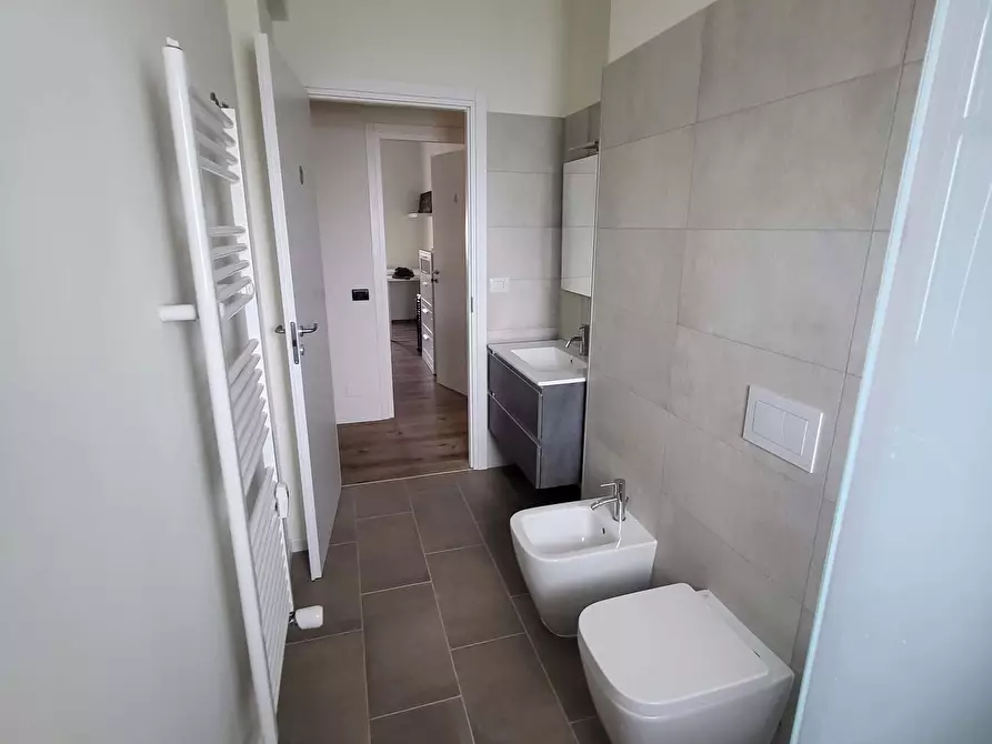 Immagine 14 di Camera in affitto  in Via Carlo Marx3 a Milano