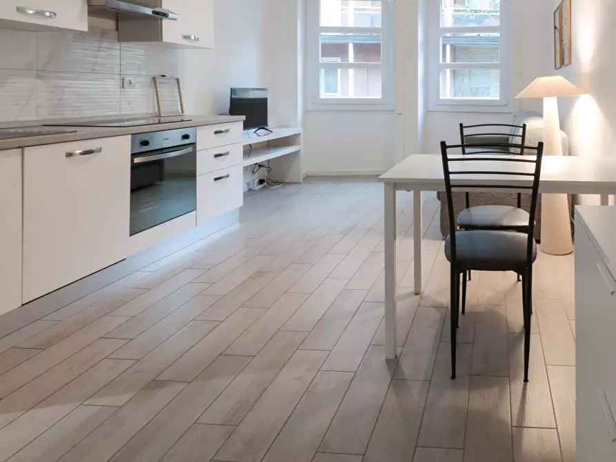 Immagine 14 di Appartamento in affitto  in Via Cenisio57 a Milano