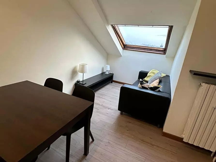 Immagine 3 di Appartamento in affitto  in Via Sardegna51 a Milano