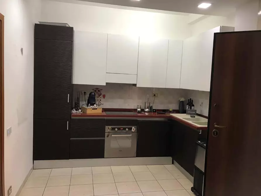 Immagine 2 di Appartamento in affitto  in Via Francolise114 a Roma