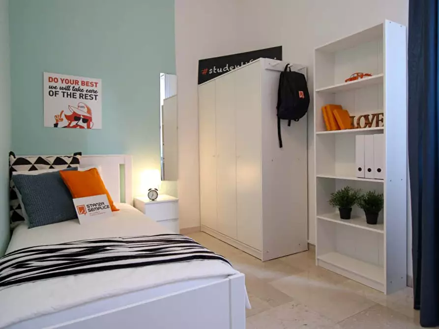 Immagine 2 di Camera in affitto  in Via Giacomo Ciamician4 a Bologna