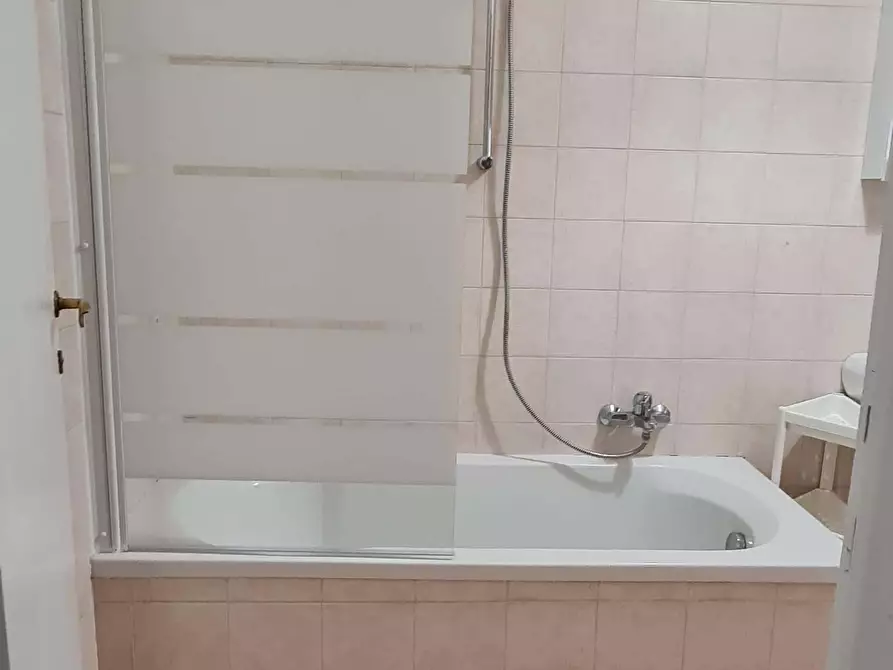 Immagine 20 di Camera in affitto  in Lungotevere di Pietra Papa61 a Roma