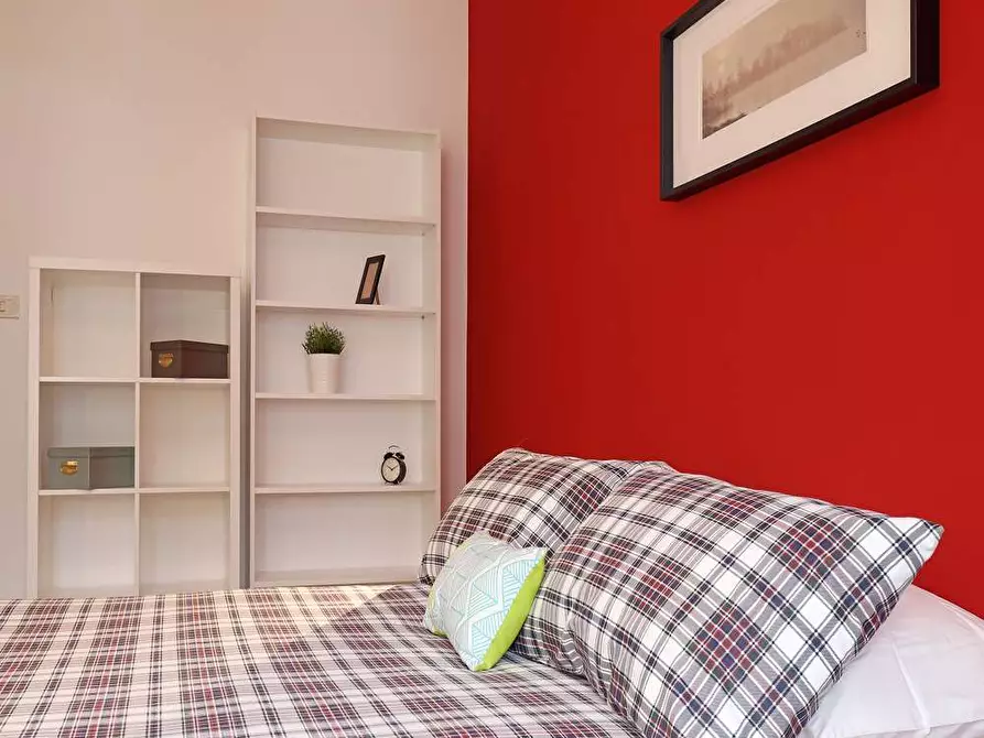 Immagine 4 di Camera in affitto  in Via Antonino Lo Surdo57 a Roma