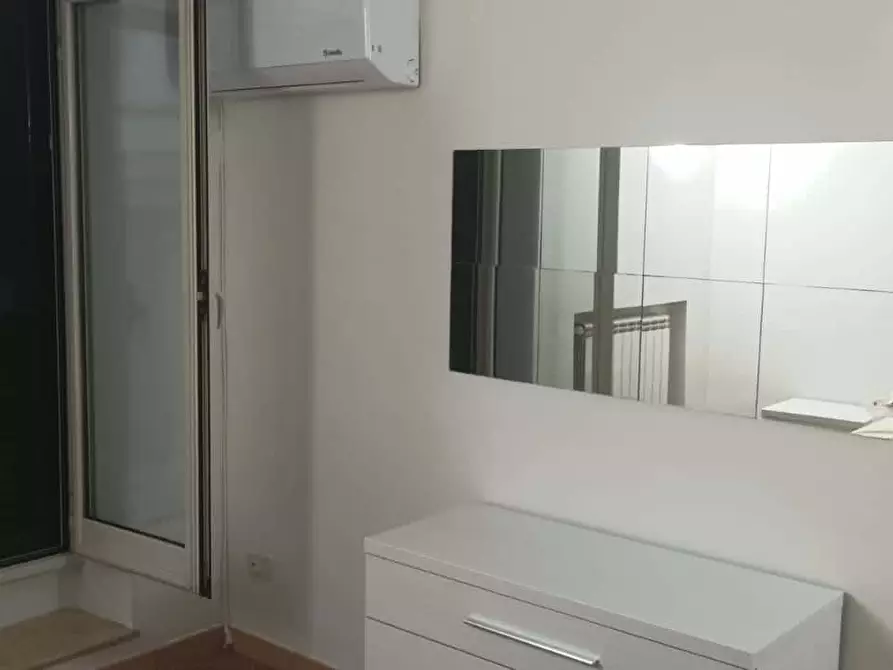 Immagine 18 di Appartamento in affitto  in Via Matteo Renato Imbriani72 a Napoli