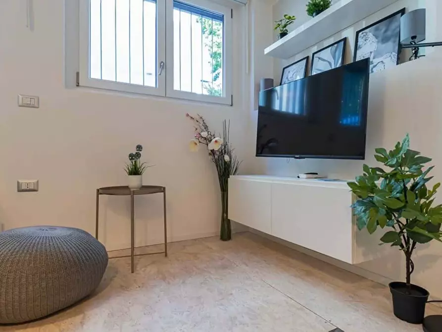 Immagine 13 di Appartamento in affitto  in Via Privata Don Bartolomeo Grazioli6 a Milano