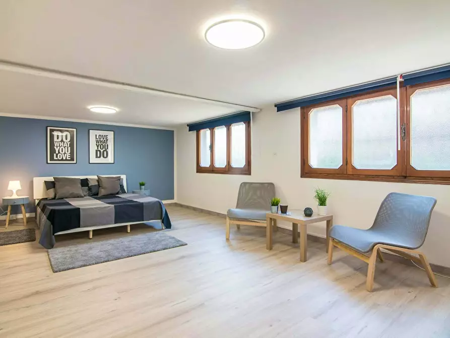 Immagine 8 di Camera in affitto  in Via Silvio Trentin a Venezia