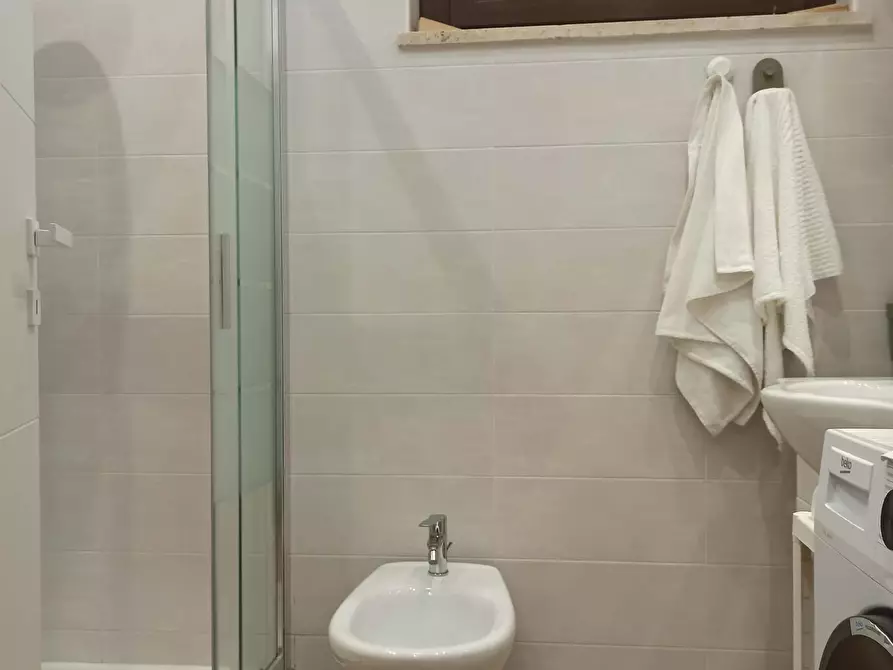 Immagine 6 di Appartamento in affitto  in Via Castell'Umberto27 a Roma