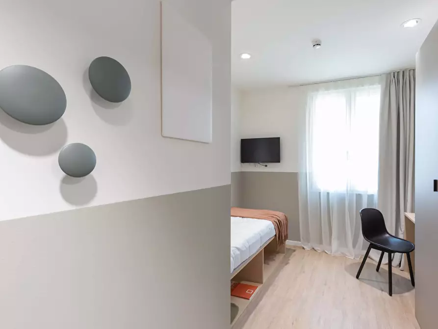 Immagine 16 di Camera in affitto  in Via Lepontina4 a Milano