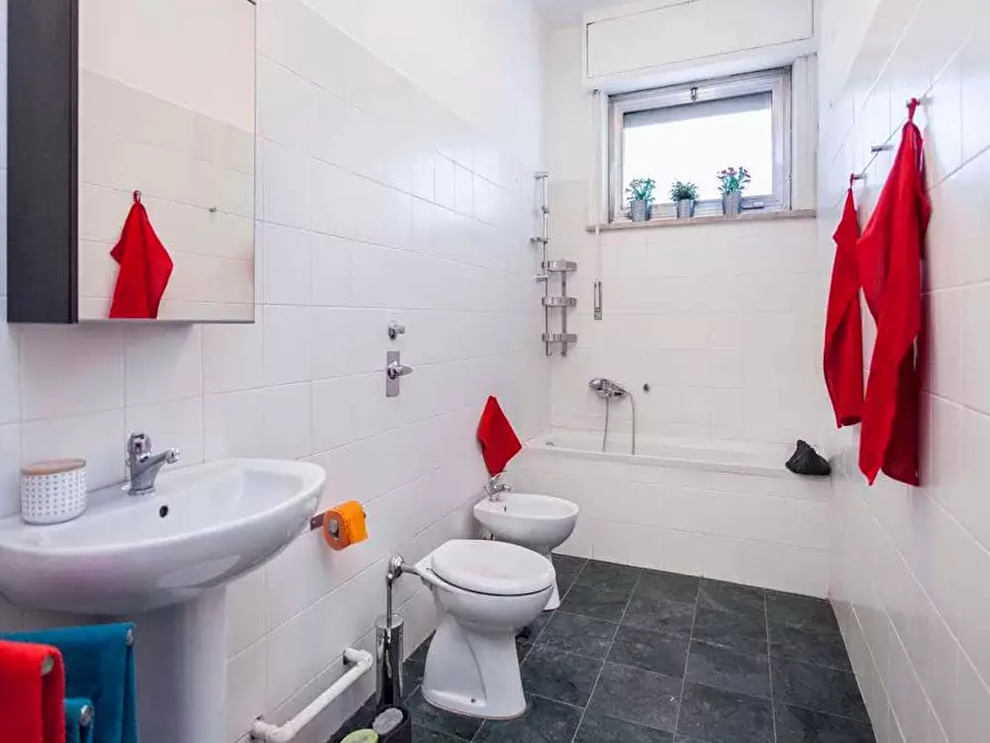 Immagine 48 di Camera in affitto  in Via Giuseppe Frua16 a Milano