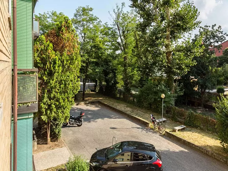 Immagine 18 di Camera in affitto  in Via dei Mandorli6 a Buccinasco